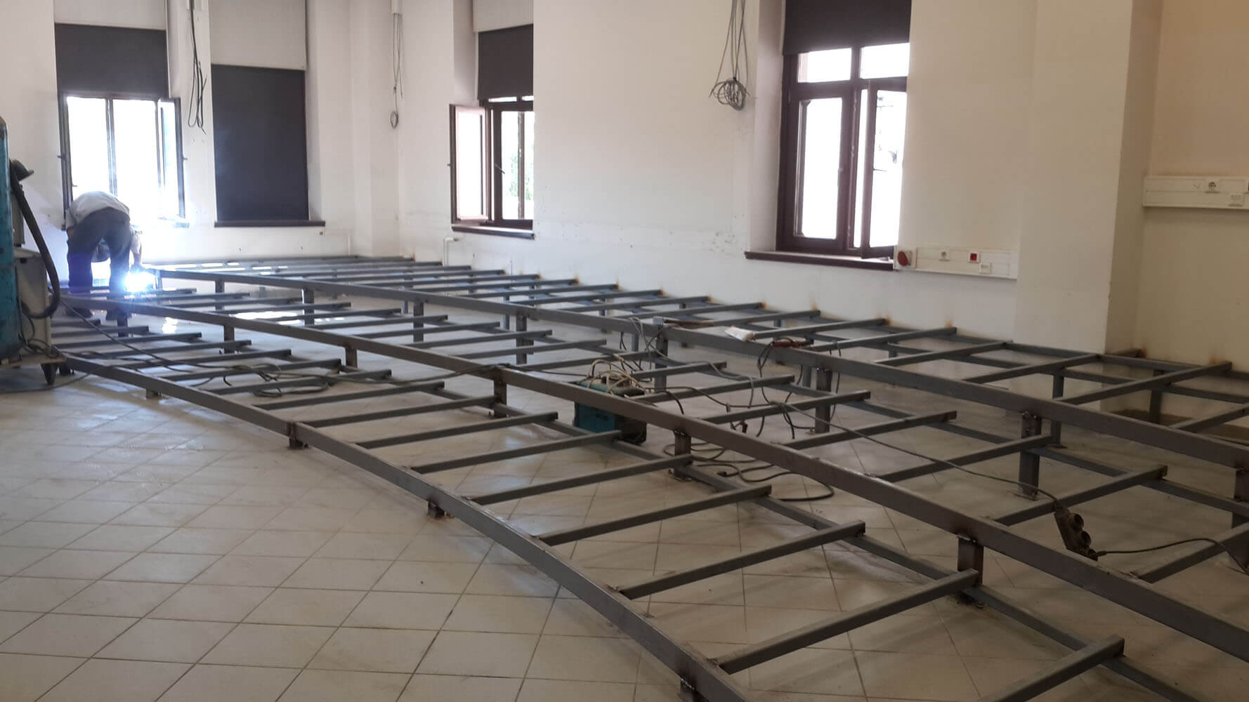 Portatif ve Kiral�k Trib�n Uygulamalar�